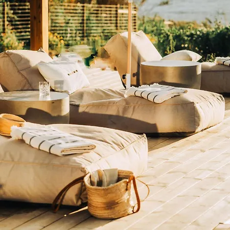 Oceanhuts Coxos Adults Only Aparthotel