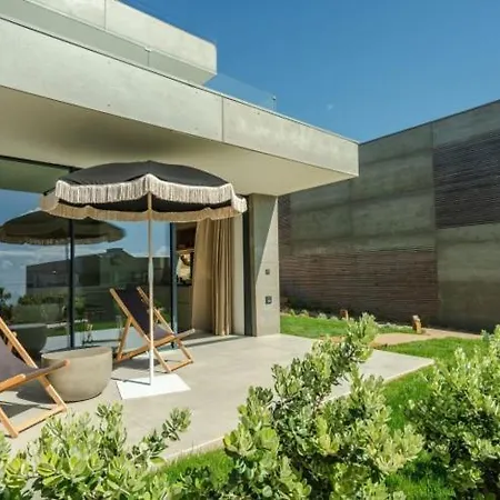 Oceanhuts Coxos Adults Only 4*